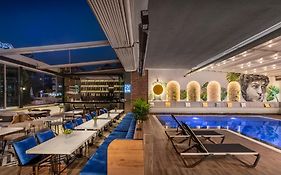 Rodinn Hotel